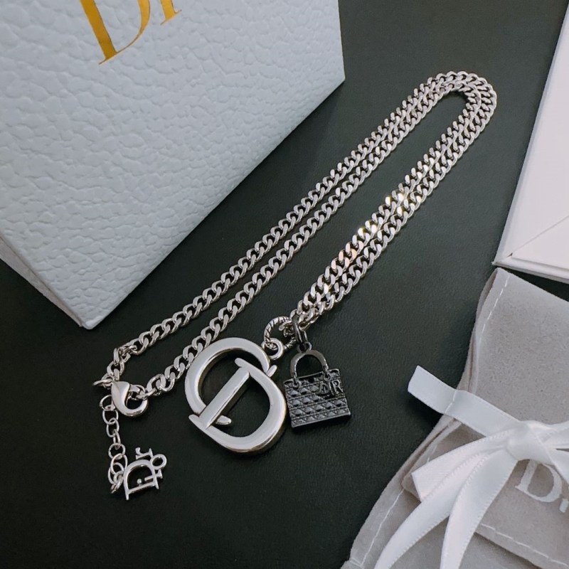 chr1st1an D10r necklaces